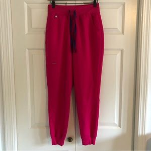 FIGS Zamora Jogger Bottoms Scrubs Hot Magenta Pink, Women’s Size Small